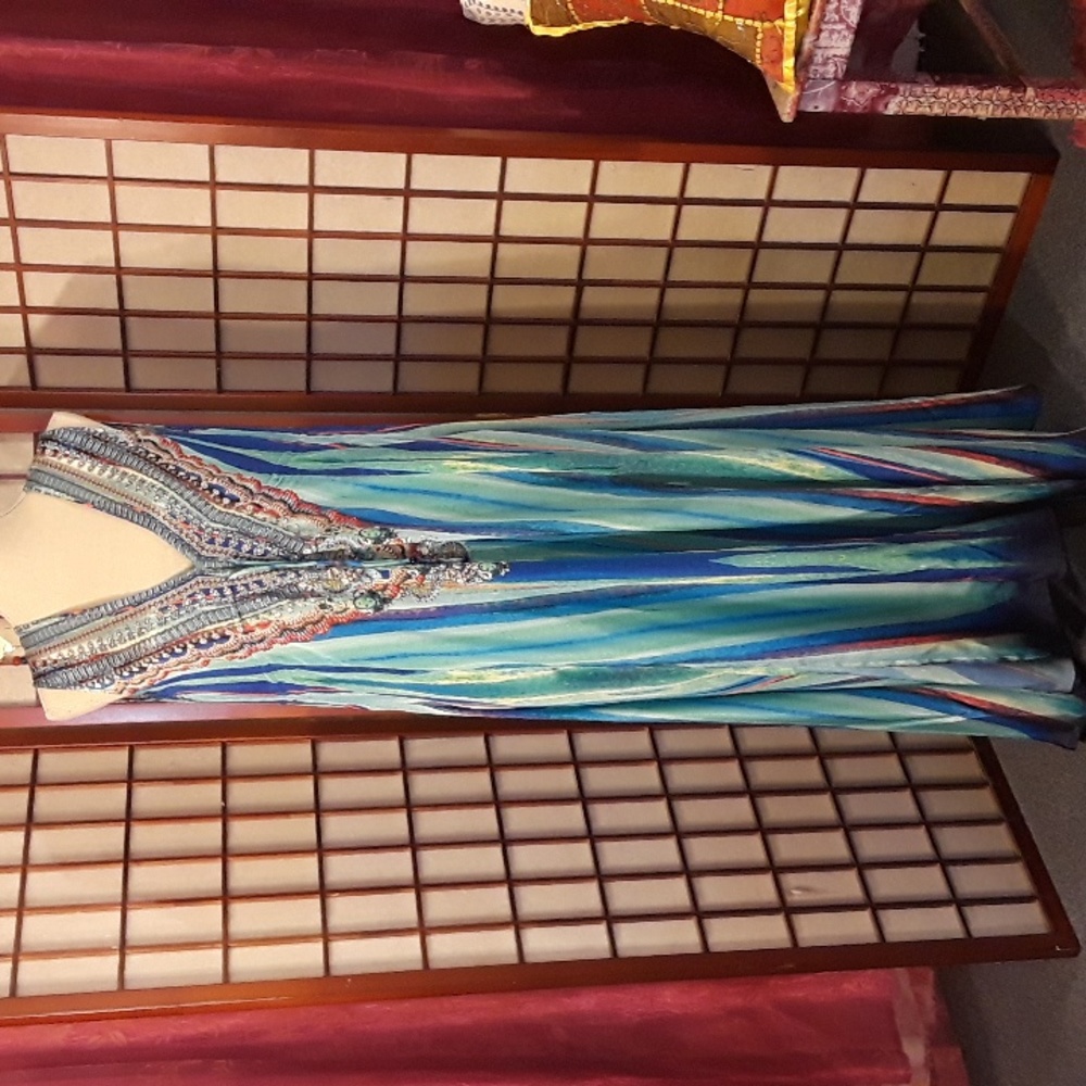 #021 Beautiful Altered COS Dress - Picture 8 of 17